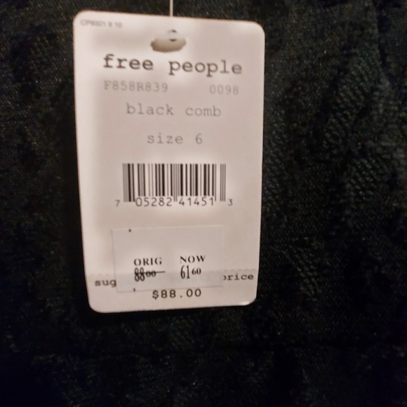 Free People NEW Black Textured Flare Mini A-Line Skirt Bottoms 6 - Picture 2 of 3